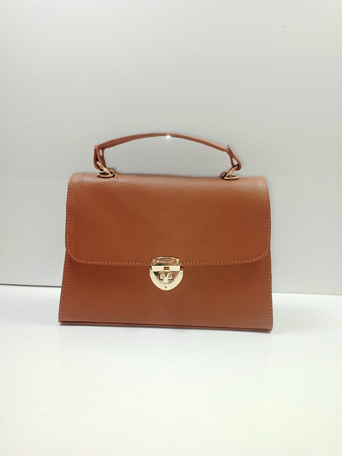 WhatsApp-Image-2026-01-28-at-16.12.40.jpeg Premium Leather Handbag for Women – Available in Black & Brown | Elegant Classic Design - Image 1