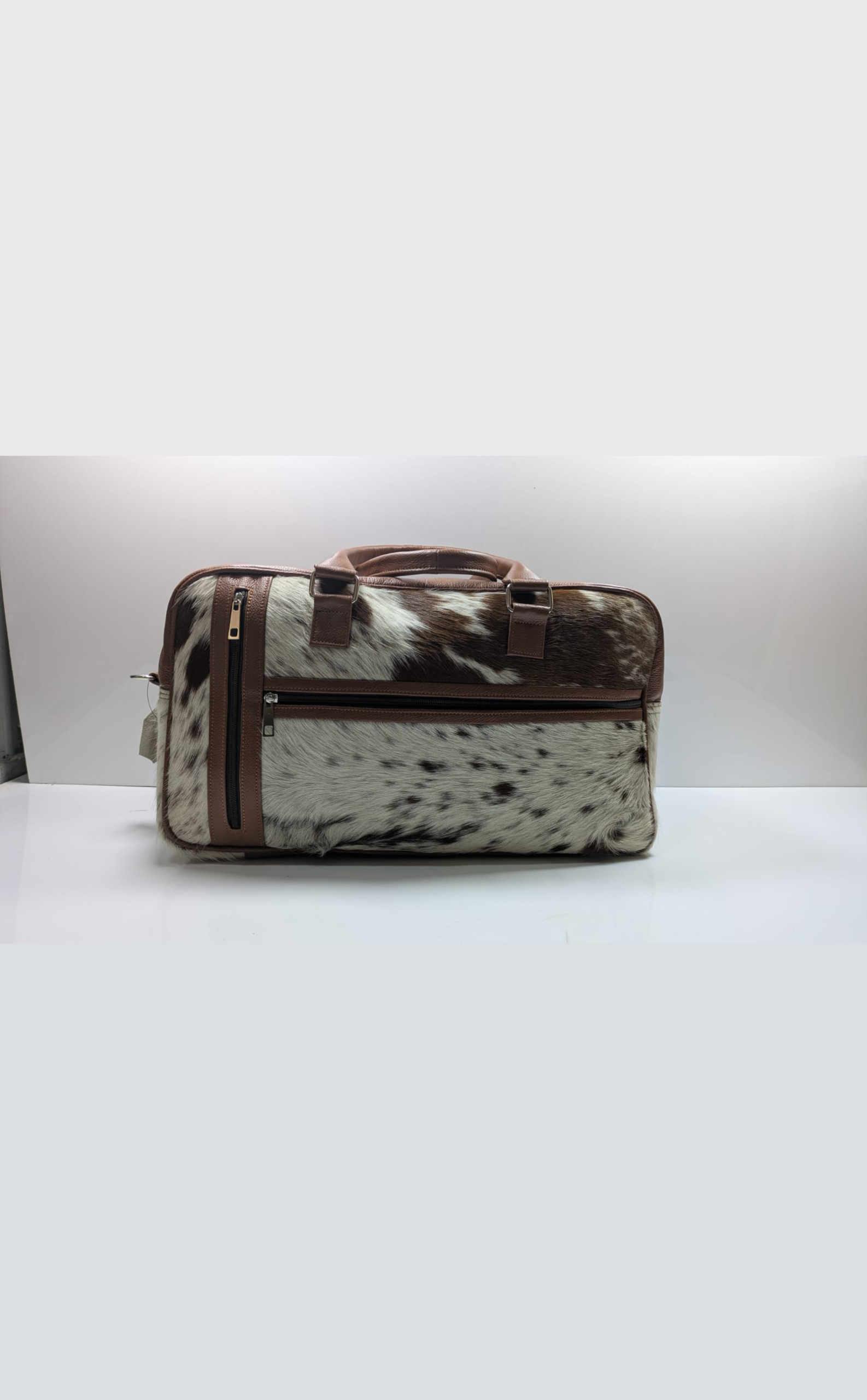 product_image_1_extended-1-scaled-1.png Genuine Cowhide Leather Handbag / Briefcase – Premium Fur Finish Design - Image 1
